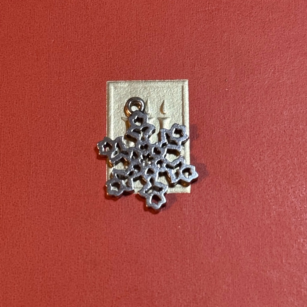 James Avery Sterling Silver "Dutch Snowflake" Charm Pendant